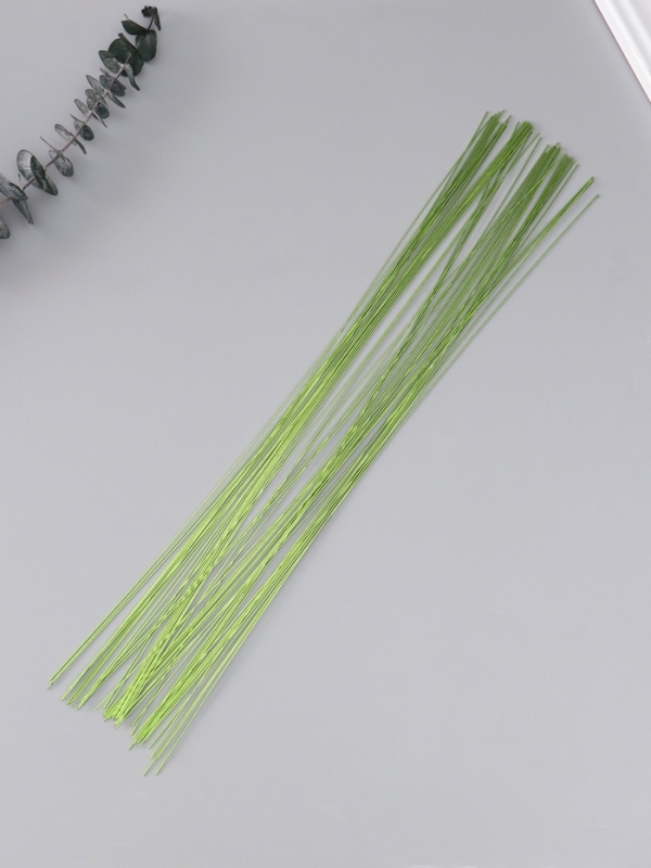 Проволока для изготовления искусственных цветов Проволока для изготовления искусственных цветов "Зелёная хром" длина 40 см сечение 0,7 мм набор 50 ш