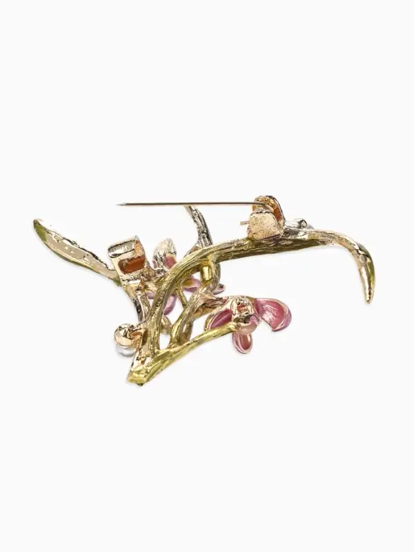 Брошь &laquo;Цветы&raquo; ирисы, жемчуг, цвет красно-розовый