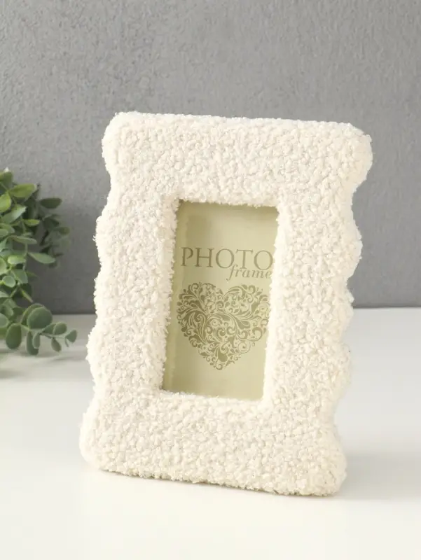 Фоторамка МДФ, иск. мех 9х14 см "Плюш" белая 22,5х18х2 см