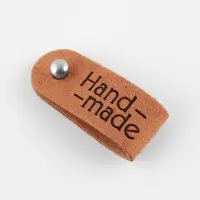 Бирка с кнопкой Hand made TEIRA, 8&times;1.5 см, 10 шт., коричневая