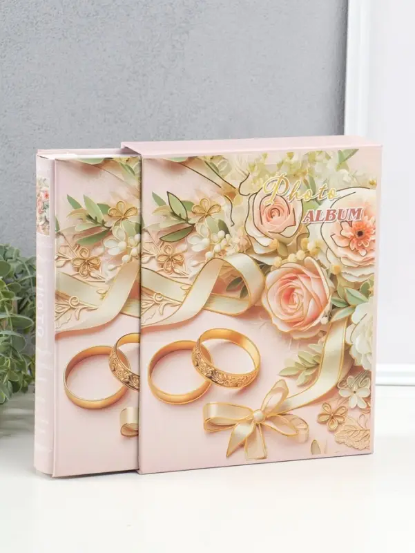 Фотоальбом на 200 фото 10х15 см "Кольца молодых и букет с розами" в коробке 5,5х20,5х26 см   1096272