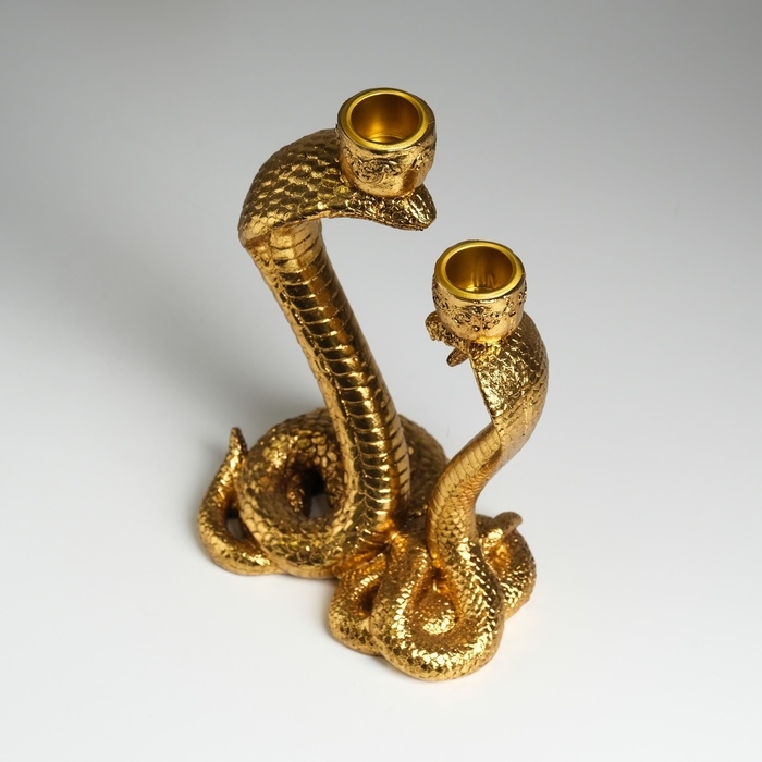 Подсвечник полистоун на 2 свечи Подсвечник полистоун на 2 свечи "Две королевские кобры" золото 14,5х10,5х21,2 см