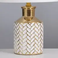 Лампа настольная &laquo;Марта&raquo; 1&times;40 Вт Е14 белый/золото 22.5&times;22.5&times;36 см
