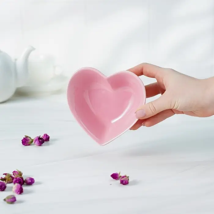Салатник керамический Доляна «Сердце»,130 мл, 12,5×11,5 см, цвет розовый Салатник керамический Доляна «Сердце»,130 мл, 12,5×11,5 см, цвет розовый