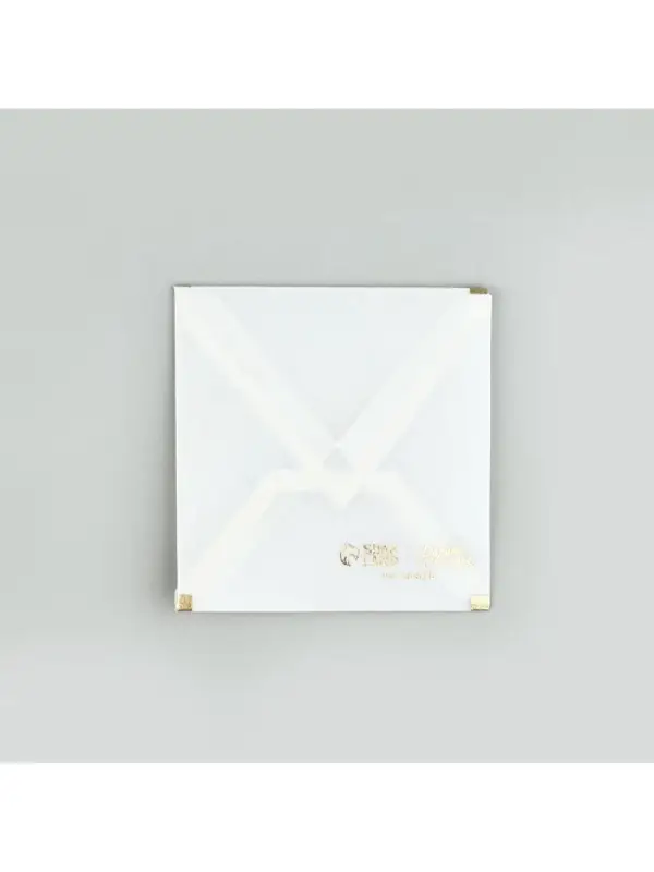 Открытка с конвертом &laquo;Подарок&raquo;, тиснение, 7&times;7 см