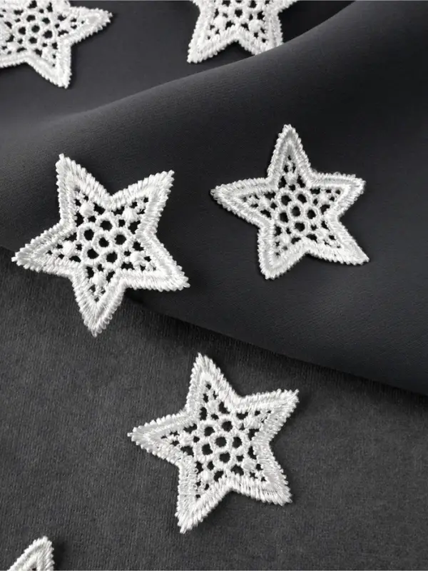 Аппликация для одежды «Звезда» кружевная, d=4 см, 10 шт., белая Аппликация для одежды «Звезда» кружевная, d=4 см, 10 шт., белая