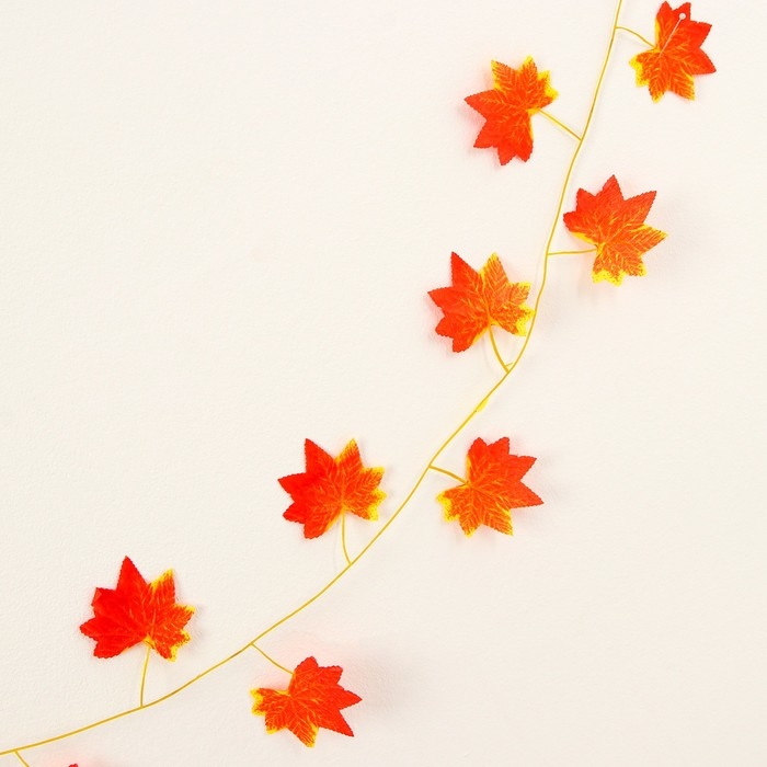 Декор «Гирлянда из листьев» длина: 2,4 м, ширина: 17 см, цвет красно-жёлтый