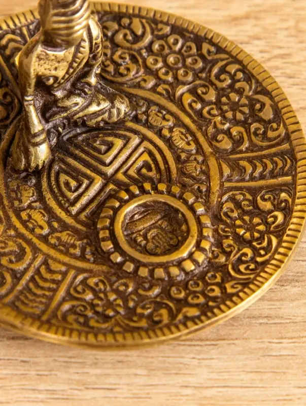 Подставка под благовония  Подставка под благовония "Будда на тарелке" латунь 7 см