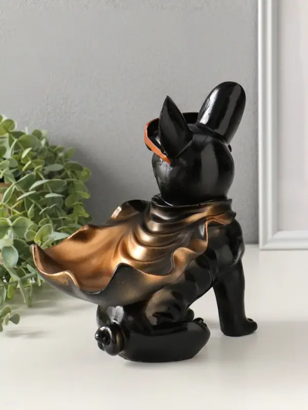 Подставка для мелочей &laquo;Фигурка. Бульдог в плаще&raquo;, полистоун, чёрная, 23&times;20&times;13 см