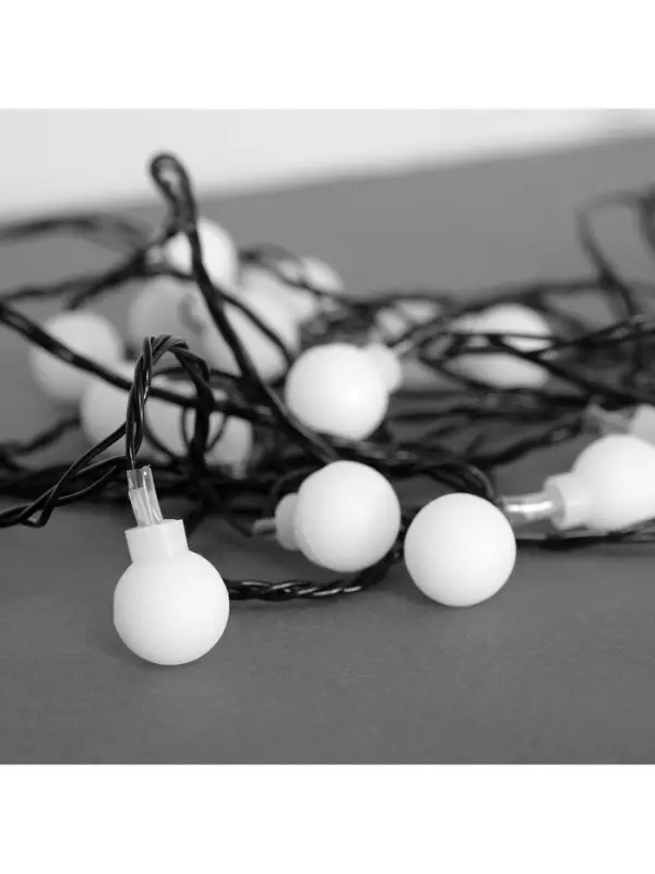 Гирлянда &laquo;Нить&raquo; 5 м с насадками &laquo;Шарики белые&raquo;, IP20, тёмная нить, 30 LED, свечение белое, 8 режимов, 220 В