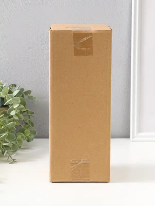 Сувенир полистоун "Мужчина-доктор в белом халате с медицинской картой" 25,5 см