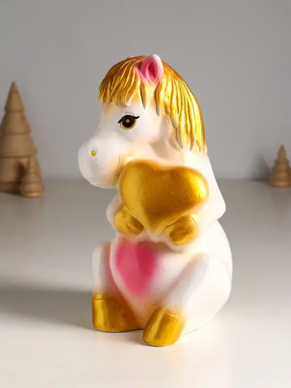 Копилка Копилка "Лошадь с сердцем" 23 см, белый с золотом