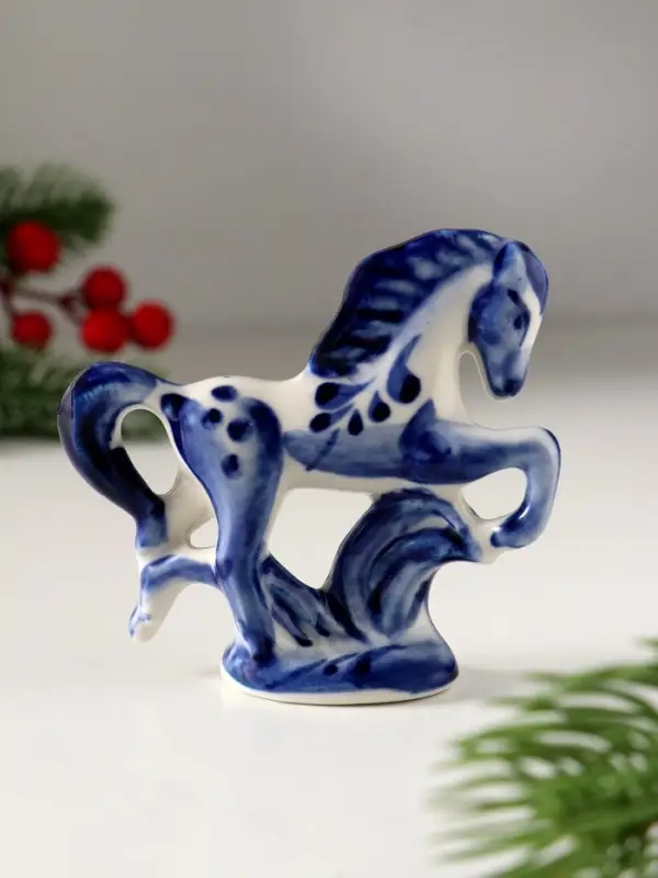 Сувенир Конь на подставке, 8х8 см, гжель Сувенир Конь на подставке, 8х8 см, гжель