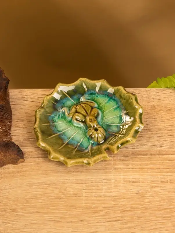 Подставка под благовония «Лягушка на кувшинке», 9×10×1.5 см, керамика, зелёная