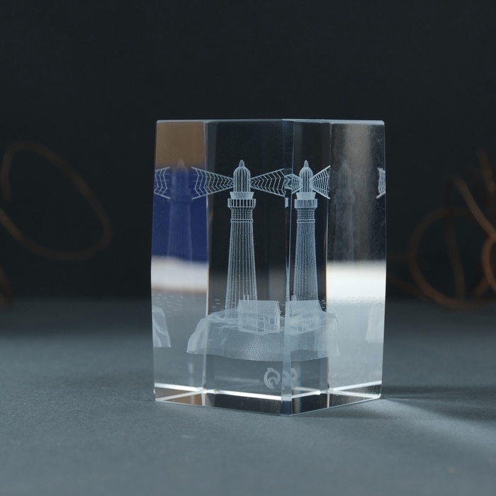 Сувенир стекло прямоугольник  Сувенир стекло прямоугольник "Маяк" 5х5х8 см