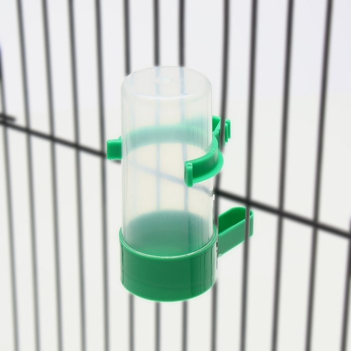 Поилка/кормушка для птиц 3 х 9 см, 60 мл, зелёная Поилка/кормушка для птиц 3 х 9 см, 60 мл, зелёная