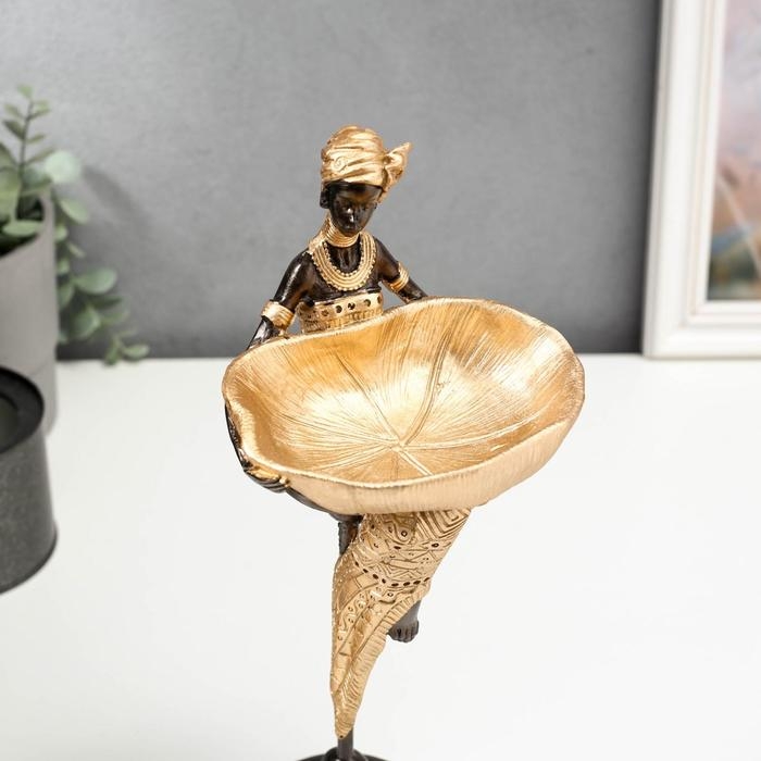 Сувенир полистоун подставка  Сувенир полистоун подставка "Африканка с блюдом, в золотом наряде" 31,5х10,5х12,5 см