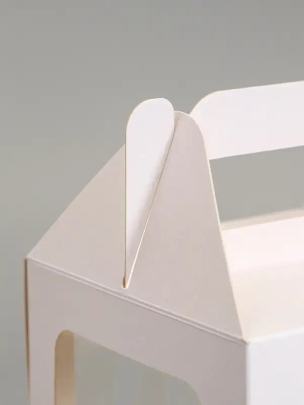 Кондитерская упаковка, коробка с окном, белая, 13&times;13&times;16 см