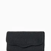Кошелёк женский на магните, 19.5&times;2.5&times;9 см, с цветочным узором, чёрный