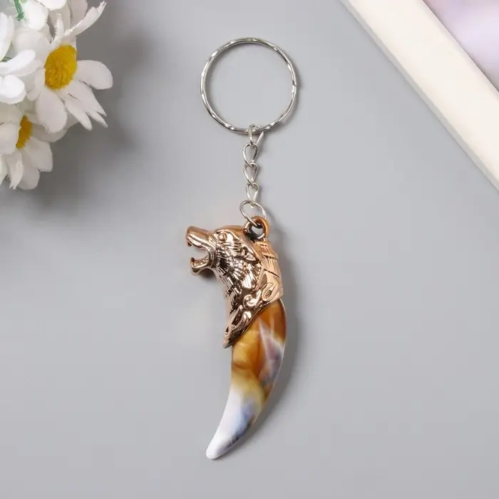 Брелок пластик Брелок пластик "Клык с волком" 5,7х1,3х2,3 см