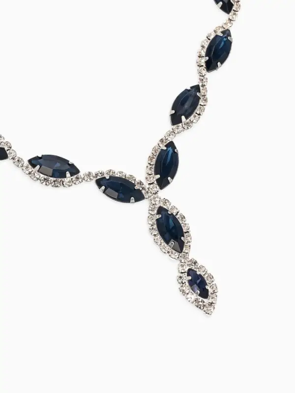 Набор 2 пред-а: серьги, колье Набор 2 пред-а: серьги, колье "Вечерний шик" лепестки, цвет бело-тёмно-синий в серебре