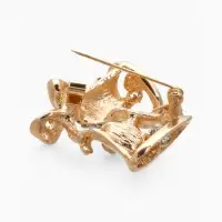 Брошь &laquo;Колокольчики&raquo;, белая в золоте