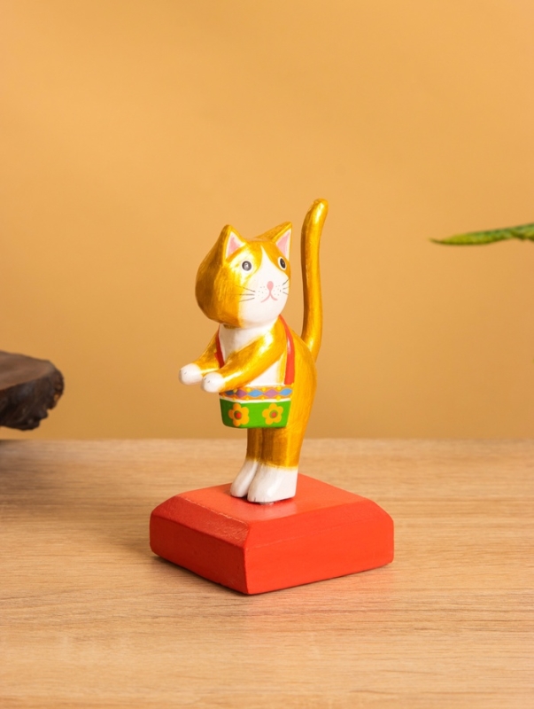 Сувенир на подставке «Кошка с сумочкой», 5×5×11 см, дерево Сувенир на подставке «Кошка с сумочкой», 5×5×11 см, дерево