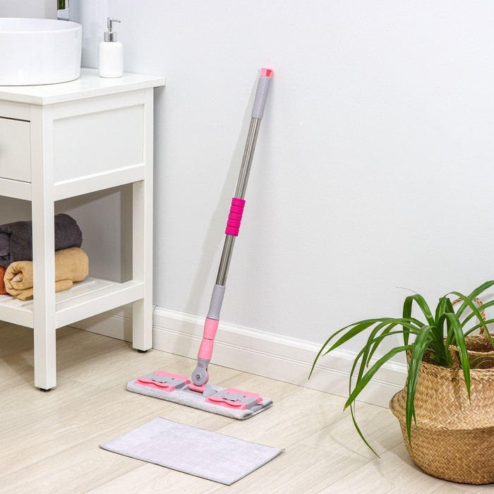 Швабра для мытья пола плоская Доляна, насадка из микрофибры 40×12 см, телескопическая стальная ручка 74-109 см, цвет МИКС Швабра для мытья пола плоская Доляна, насадка из микрофибры 40×12 см, телескопическая стальная ручка 74-109 см, цвет МИКС