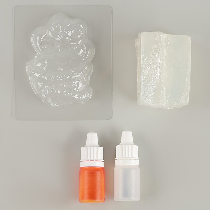 Мыло своими руками на новый год «Змея с шариком», новогодний набор для творчества, символ года 2025 Мыло своими руками на новый год «Змея с шариком», новогодний набор для творчества, символ года 2025