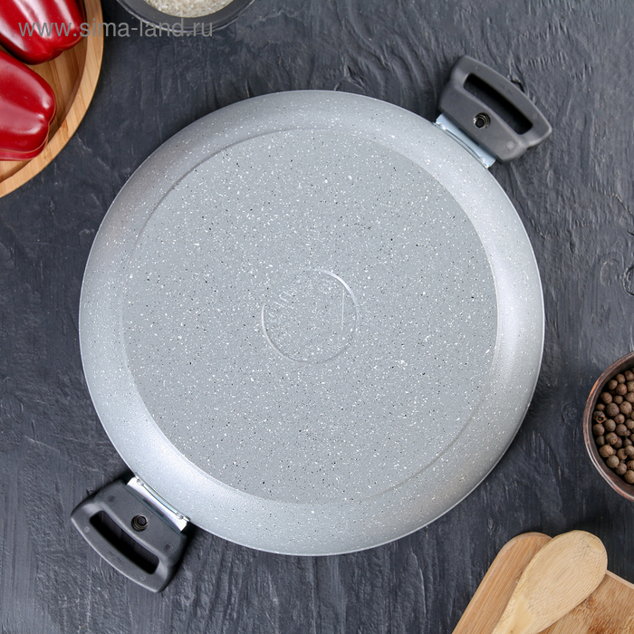 Сотейник, d=30 см, съёмные ручки, стеклянная крышка, антипригарное покрытие, цвет светло-серый Сотейник, d=30 см, съёмные ручки, стеклянная крышка, антипригарное покрытие, цвет светло-серый