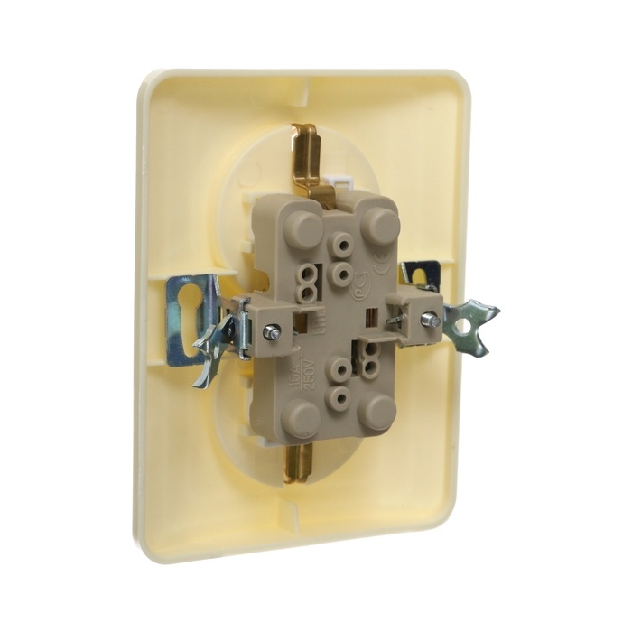 Розетка двухместная со шторкой Luazon Lighting  Розетка двухместная со шторкой Luazon Lighting "Орион", 16 А, скрытая, с з/к, бежевая