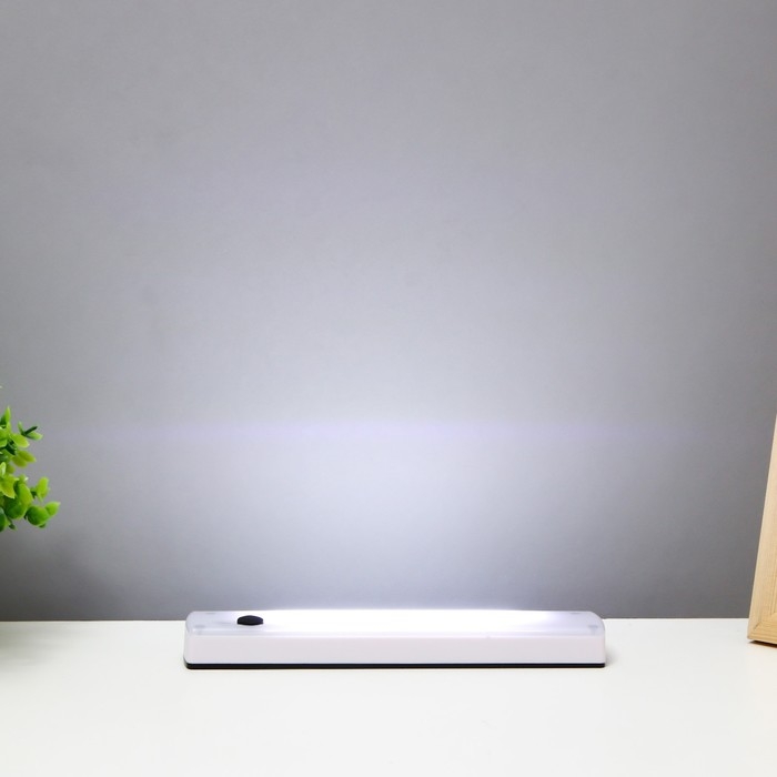 Светильник Светильник "Мирбис" LED 3Вт 3ААА белый 18,5х3,5х2см BayerLux