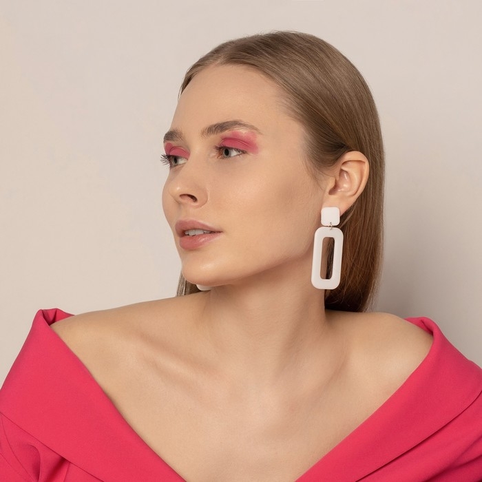 Серьги пластик «Вивьен» прямоугольник, цвет белый Серьги пластик «Вивьен» прямоугольник, цвет белый