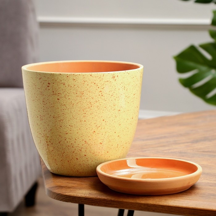 Цветочный горшок 2,2 л, желтый Цветочный горшок 2,2 л, желтый