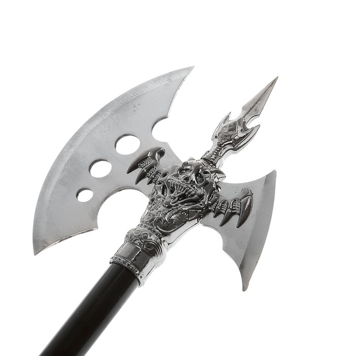 Сувенирное оружие Сувенирное оружие " Топоры" на планшете с демоном, 45х57 см