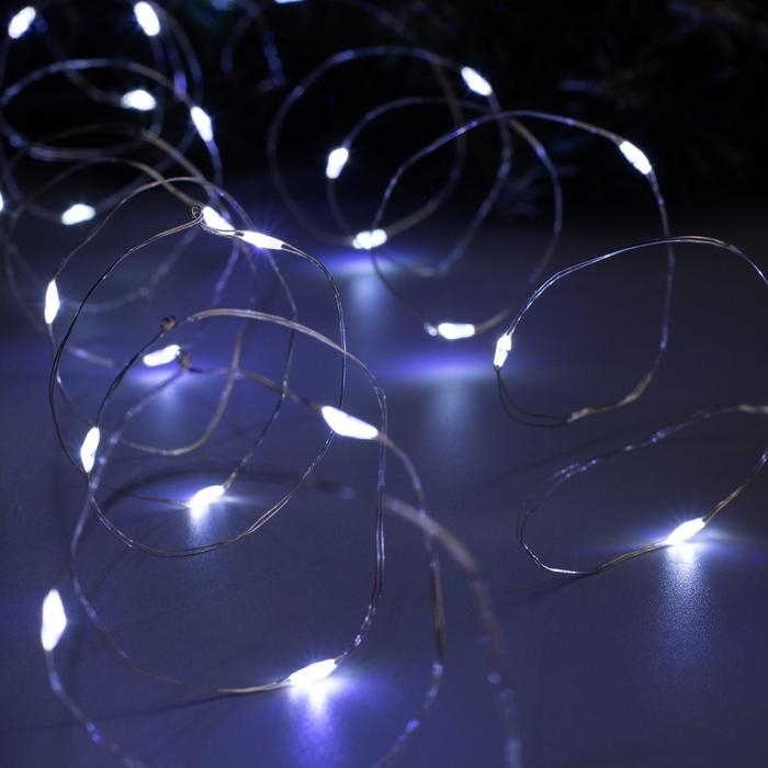 Гирлянда «Нить» 5 м роса, IP20, серебристая нить, 50 LED, 2 режима, батарейки AAх3 (не в комплекте), свечение белое Гирлянда «Нить» 5 м роса, IP20, серебристая нить, 50 LED, 2 режима, батарейки AAх3 (не в комплекте), свечение белое