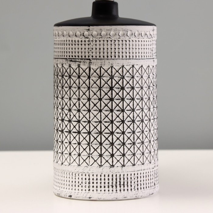 Настольная лампа Настольная лампа "Торонто" Е14 40Вт черный белый 22,5х22,5х35см