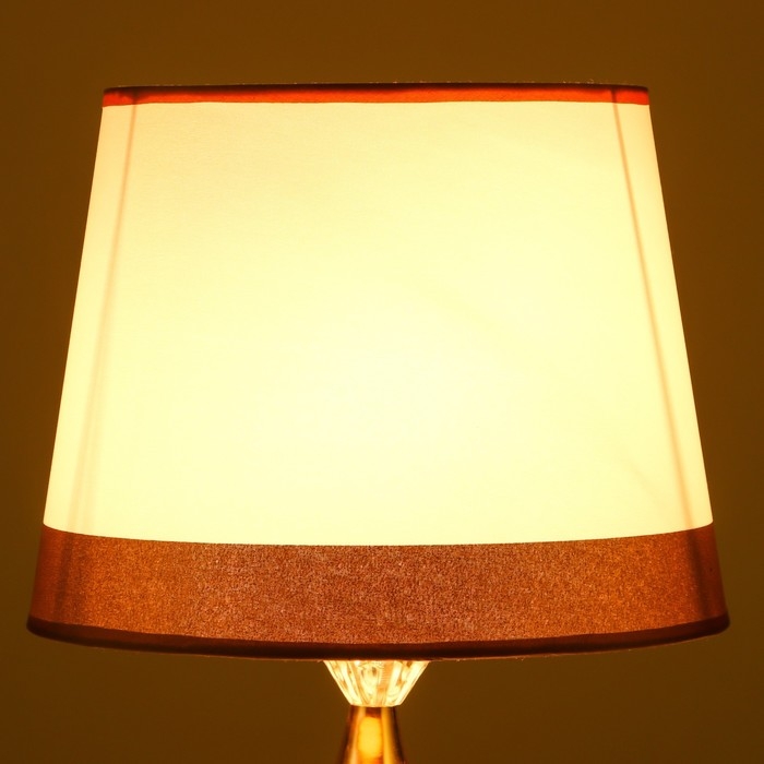 Абажур E27 бело-золотой 26х26х20 см Абажур E27 бело-золотой 26х26х20 см