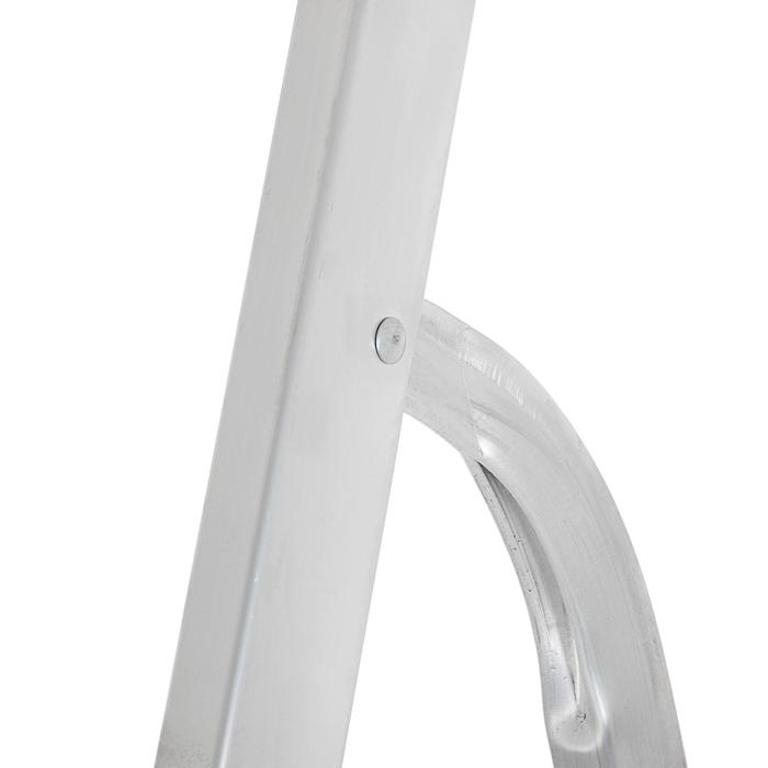 Стремянка ТУНДРА, алюминиевая, 5 ступеней, 1030 мм Стремянка ТУНДРА, алюминиевая, 5 ступеней, 1030 мм