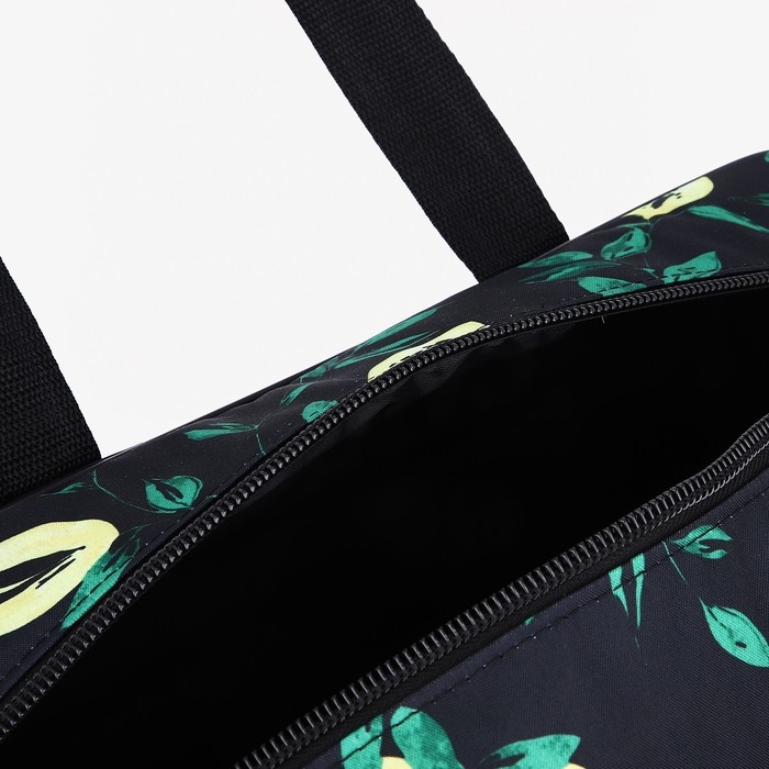 Сумка дорожная на молнии, 2 наружных кармана, длинный ремень, цвет чёрный/зелёный Сумка дорожная на молнии, 2 наружных кармана, длинный ремень, цвет чёрный/зелёный