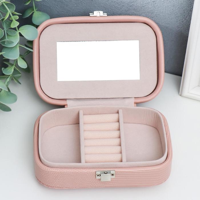 Шкатулка кожзам для украшений  Шкатулка кожзам для украшений "Рептилия розовая" миниатюра комбинированная 4,5х10х15 см