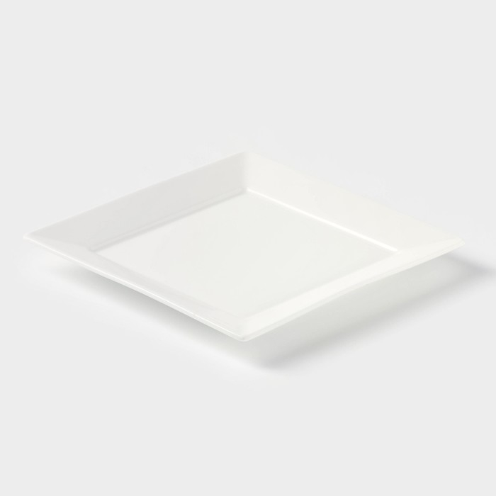 Тарелка фарфоровая квадратная Wilmax Stella, 18,5×18,5 см, цвет белый Тарелка фарфоровая квадратная Wilmax Stella, 18,5×18,5 см, цвет белый