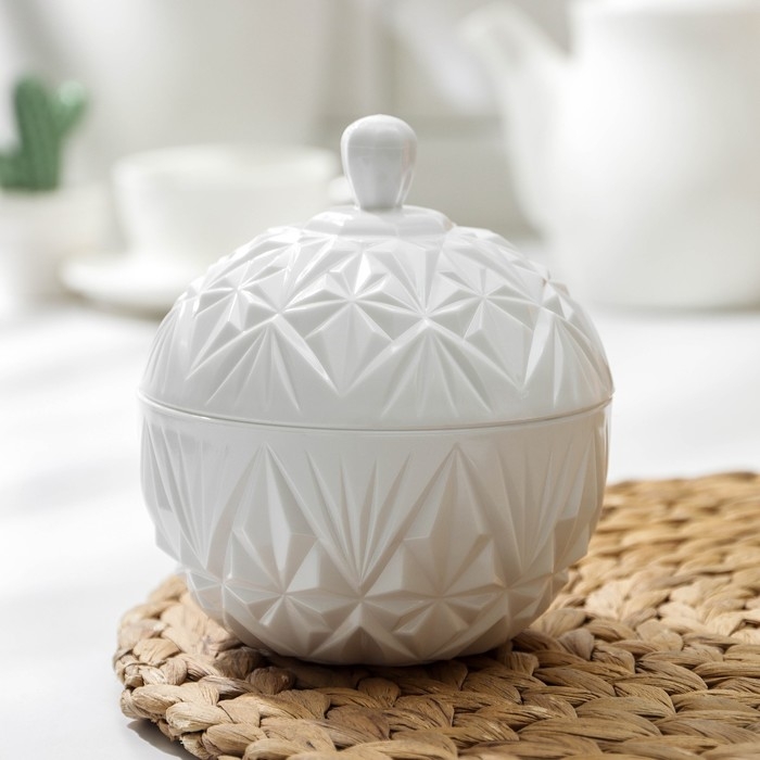 Сахарница с крышкой «Шарм», 350 мл, цвет белый Сахарница с крышкой «Шарм», 350 мл, цвет белый