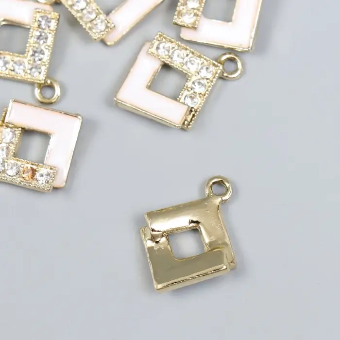 Декор для творчества металл, эмаль, стразы Декор для творчества металл, эмаль, стразы "Ромб" золото с белым 1,7х2,2 см