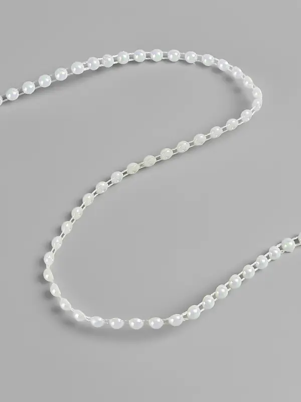 Жемчуг на нитях, с голографией, плоский, 4.5 мм, 9&plusmn;1 м, белый