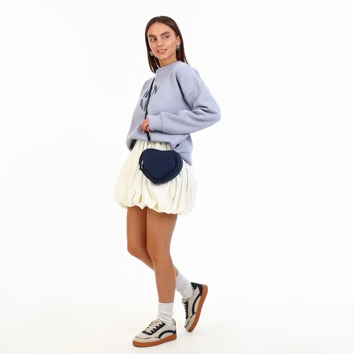 Сумка женская кросс-боди на молнии, в форме сердца, 20×5×16 см, тёмно-синяя Сумка женская кросс-боди на молнии, в форме сердца, 20×5×16 см, тёмно-синяя