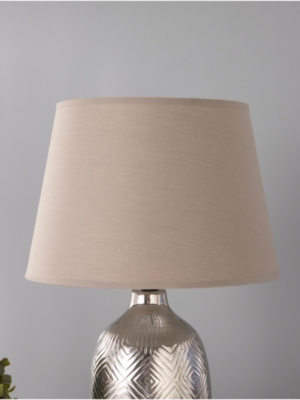 Настольная лампа Настольная лампа "Ольви" 1х15Вт Е14 серебро 30х30х44см