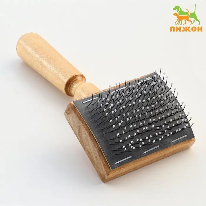 Щётка - пуходёрка, основание 60&times;50 мм, с каплями, дерево