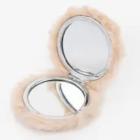 Зеркало складное круг (2) с/увел МЕХ d8см искусств мех/пластик бежевый пакет QF Зеркало складное круг (2) с/увел МЕХ d8см искусств мех/пластик бежевый пакет QF