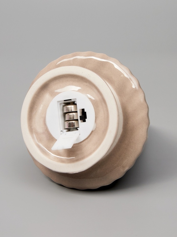 Светодиодная фигура Светодиодная фигура "Елочка бежевая" 16.7х9.7х9.7, 1 LED, LR44x3(в компл.), Т/БЕЛЫЙ